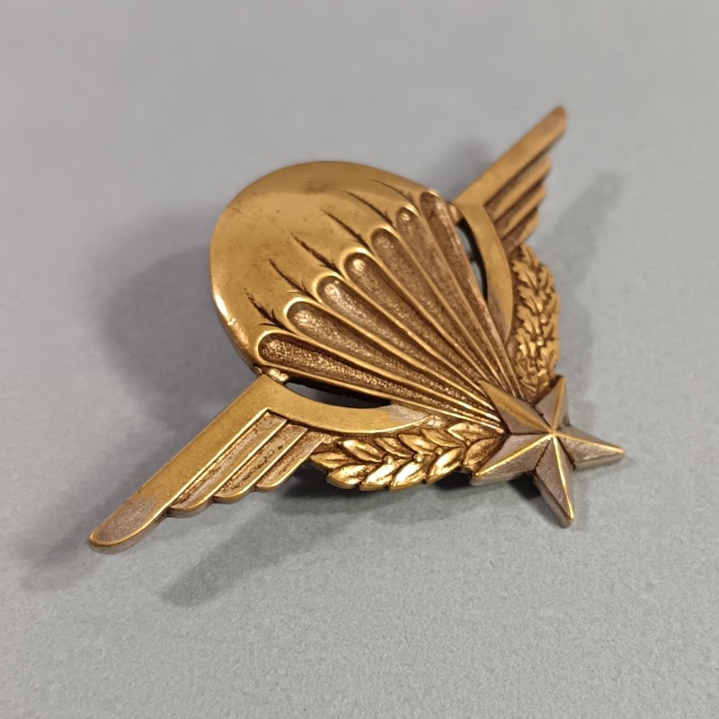 INSIGNE MILITAIRE BREVET PARACHUTISTE NUMEROTE EFFACE FABRICATION DRAGO ROMAINVILLE 1960