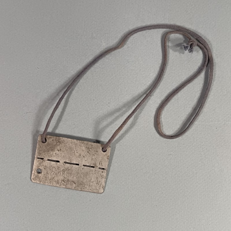 PLAQUES D'IDENTITE DE PRISONNIER AU STALAG XVII A VILLE DE KAISERSTEINBURCH EN AUTRICHE KRIEGSGEFANGENER SECONDE GUERRE