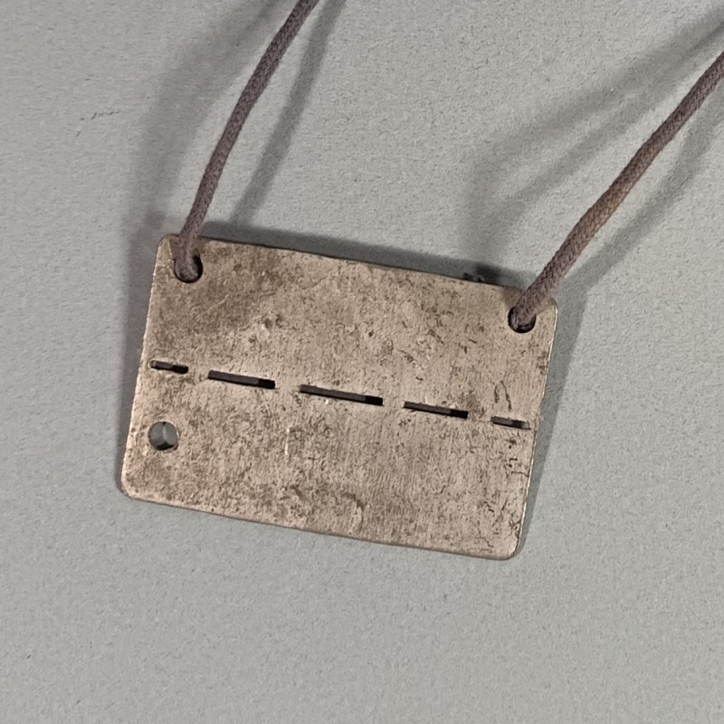 PLAQUES D'IDENTITE DE PRISONNIER AU STALAG XVII A VILLE DE KAISERSTEINBURCH EN AUTRICHE KRIEGSGEFANGENER SECONDE GUERRE