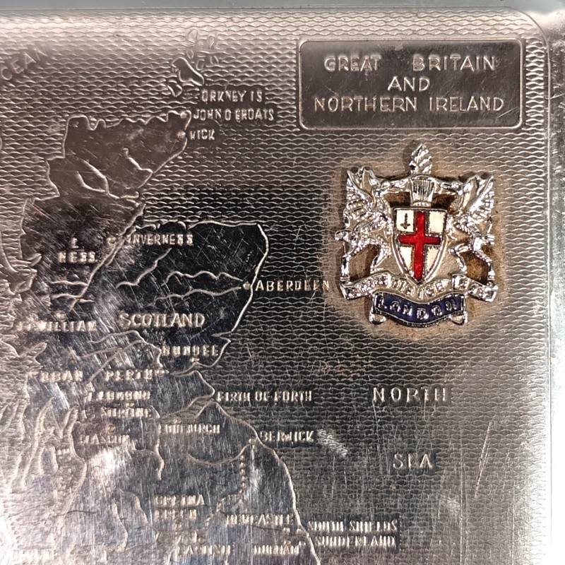 ETUI OU PORTE CIGARETTES ANGLAIS AVEC BLASON DE LONDRE LONDON ET CARTE DE L'ANGLETERRE GREAT BRITAIN