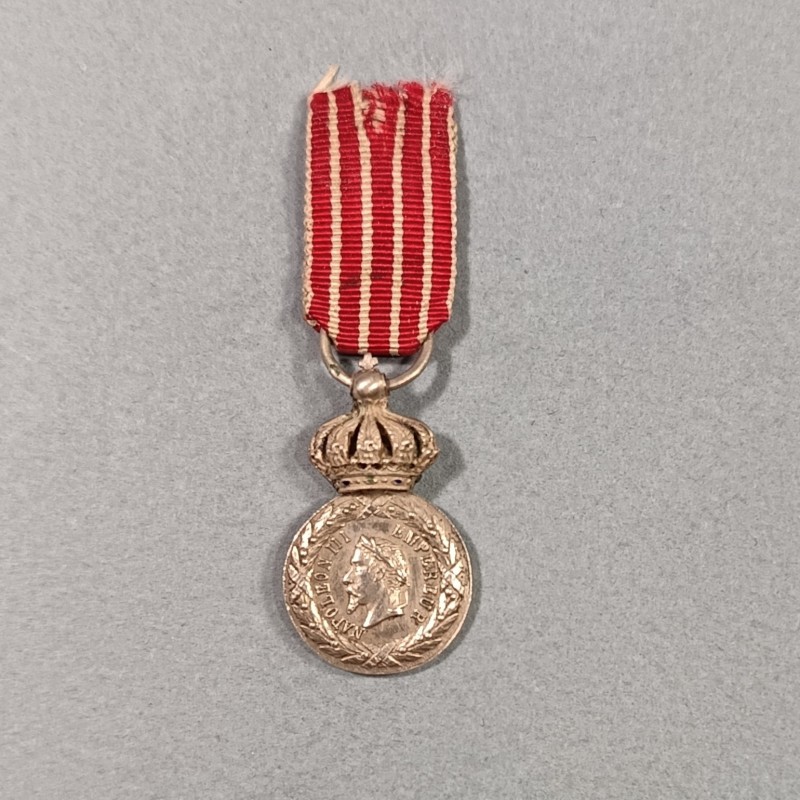 FRANCE REDUCTION DE LA MEDAILLE DE LA CAMPAGNE D'ITALIE DE 1859 NAPOLEON III EMPIRE RARE MODELE A COURONNE