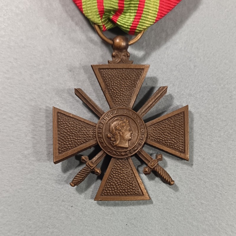 CROIX DE GUERRE DATEE 1939 AVEC UNE PALME POUR UNE CITATION A L'ORDRE DE L'ARMEE NEUVE DE STOCK