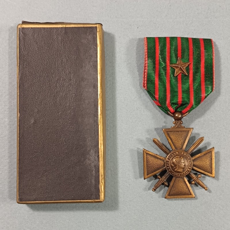 FRANCE CROIX DE GUERRE 1914-1918 AVEC UNE ETOILE POUR CITATION DU REGIMENT FRENCH WAR CROSS 1914 1918