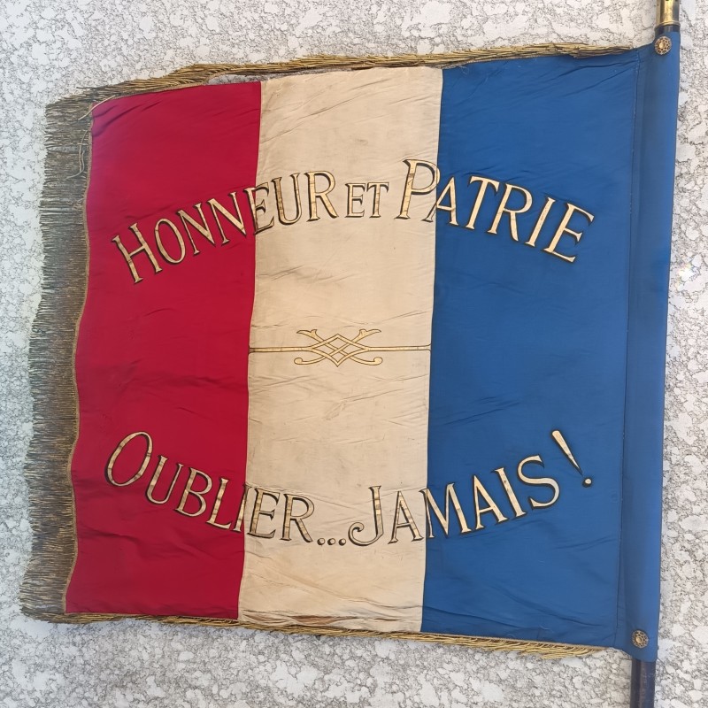 DRAPEAU DES VETERANS DES ARMEES DE TERRE ET DE MER 1870-1871 ST NAZAIRE DE VALENTANE MONGAUDON