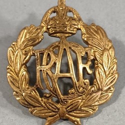 CANADA INSIGNE DE CASQUETTE RCAF ROYAL CANADIAN AIR FORCE FABRICATION ANCIENNE SECONDE GUERRE WW2