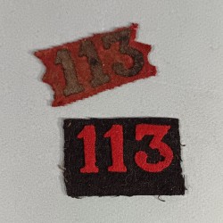 TISSU INSIGNE DE KEPI MODELE 1884 TROUPE DU 113 ème REGT D'INFANTERIE DE LIGNE ET UNE PATTE DE COL