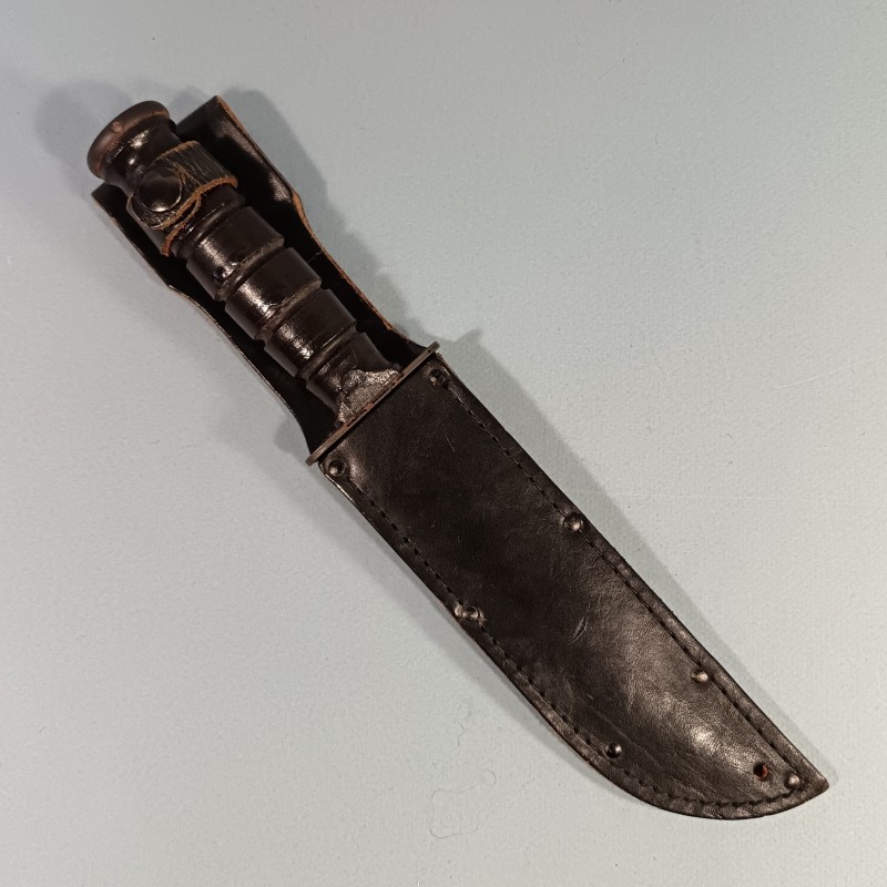 COUTEAU DE COMBAT KABAR USMC US CAMILLUS MARQUAGE LAME US. CAMILLUS NEW YORK USA