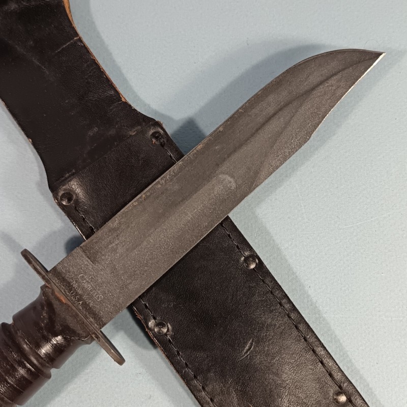 COUTEAU DE COMBAT KABAR USMC US CAMILLUS MARQUAGE LAME US. CAMILLUS NEW YORK USA