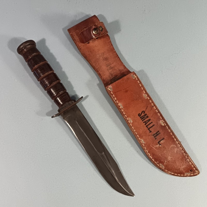 RARE !! COUTEAU DE MARINS' USNC CAMILLUS N.Y. KABAR MARQUAGE GARDE FOURREAU CUIR CLAIR NOMINATIF