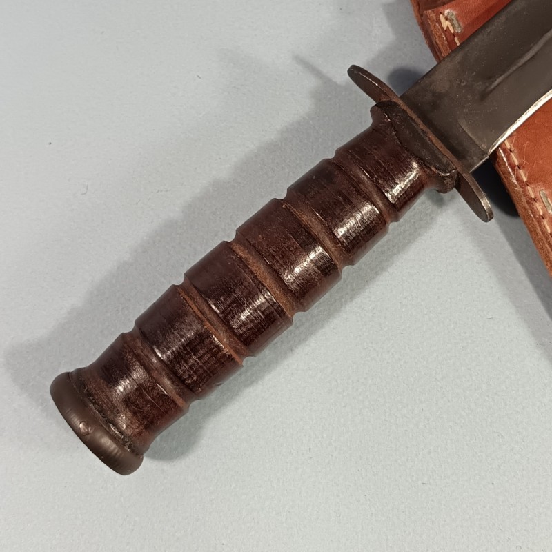 RARE !! COUTEAU DE MARINS' USNC CAMILLUS N.Y. KABAR MARQUAGE GARDE FOURREAU CUIR CLAIR NOMINATIF