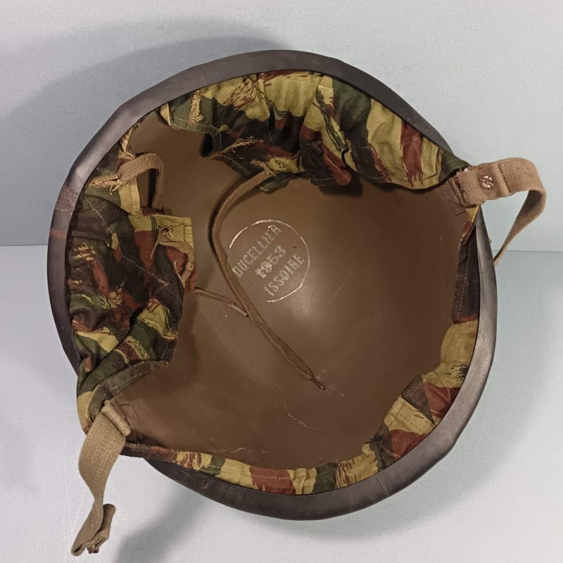 CASQUE FRANCAIS MODELE 1951 ET CAPUCHE 47-56 CASQUE LOURD DUCELLIER 1953 ET LINER H.R. 1955