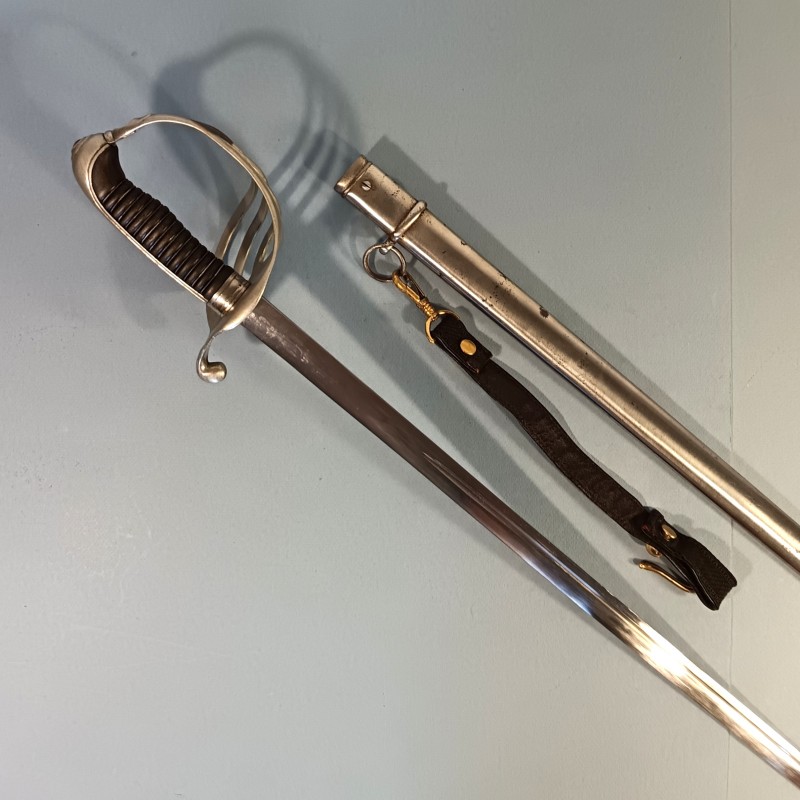 SABRE MODELE 1882 FANTAISIE POUR OFFICIERS D'INFANTERIE OU CAVALERIE FABRICATION GUERRE 1914 1918 ET 1939 1945