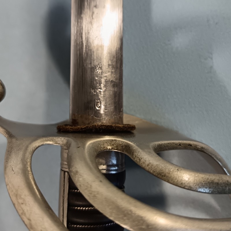SABRE MODELE 1882 FANTAISIE POUR OFFICIERS D'INFANTERIE OU CAVALERIE FABRICATION GUERRE 1914 1918 ET 1939 1945