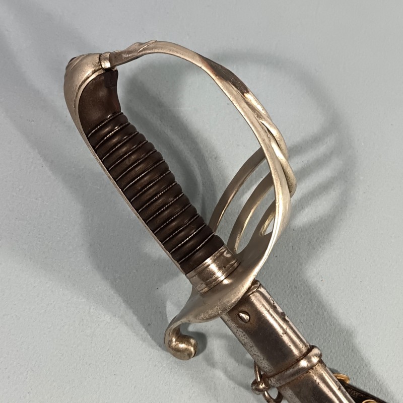 SABRE MODELE 1882 FANTAISIE POUR OFFICIERS D'INFANTERIE OU CAVALERIE FABRICATION GUERRE 1914 1918 ET 1939 1945