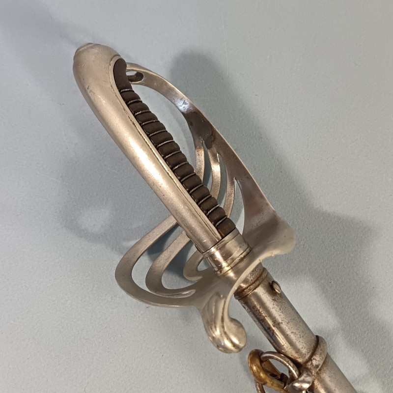 SABRE MODELE 1882 FANTAISIE POUR OFFICIERS D'INFANTERIE OU CAVALERIE FABRICATION GUERRE 1914 1918 ET 1939 1945