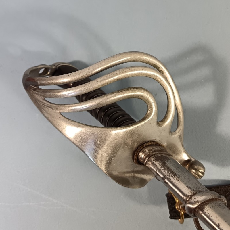 SABRE MODELE 1882 FANTAISIE POUR OFFICIERS D'INFANTERIE OU CAVALERIE FABRICATION GUERRE 1914 1918 ET 1939 1945