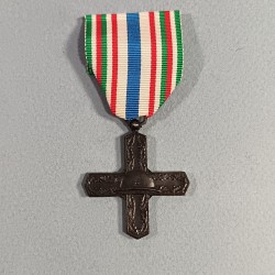 ITALIE CROIX DE LA VICTOIRE FRANCO ITALIENNE CONTRE LES AUSTRO-ALLEMANDS OCTOBRE 1918 VITTORIO VENETO