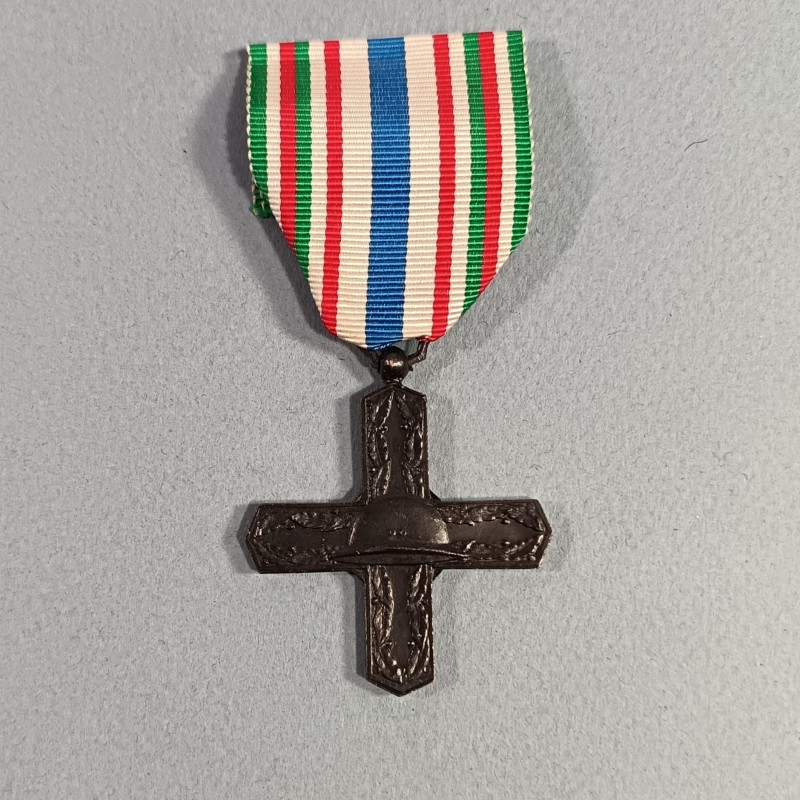 ITALIE CROIX DE LA VICTOIRE FRANCO ITALIENNE CONTRE LES AUSTRO-ALLEMANDS OCTOBRE 1918 VITTORIO VENETO