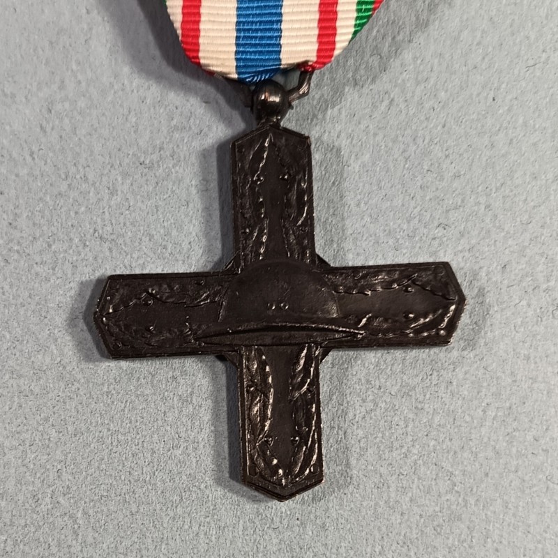 ITALIE CROIX DE LA VICTOIRE FRANCO ITALIENNE CONTRE LES AUSTRO-ALLEMANDS OCTOBRE 1918 VITTORIO VENETO