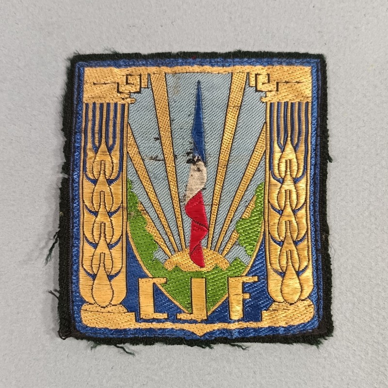 INSIGNE TISSU GENERAL DES CHANTIERS DE JEUNESSE FRANCAIS CJF MARECHAL PETAIN PERIODE GVT VICHY 1940 - 1944