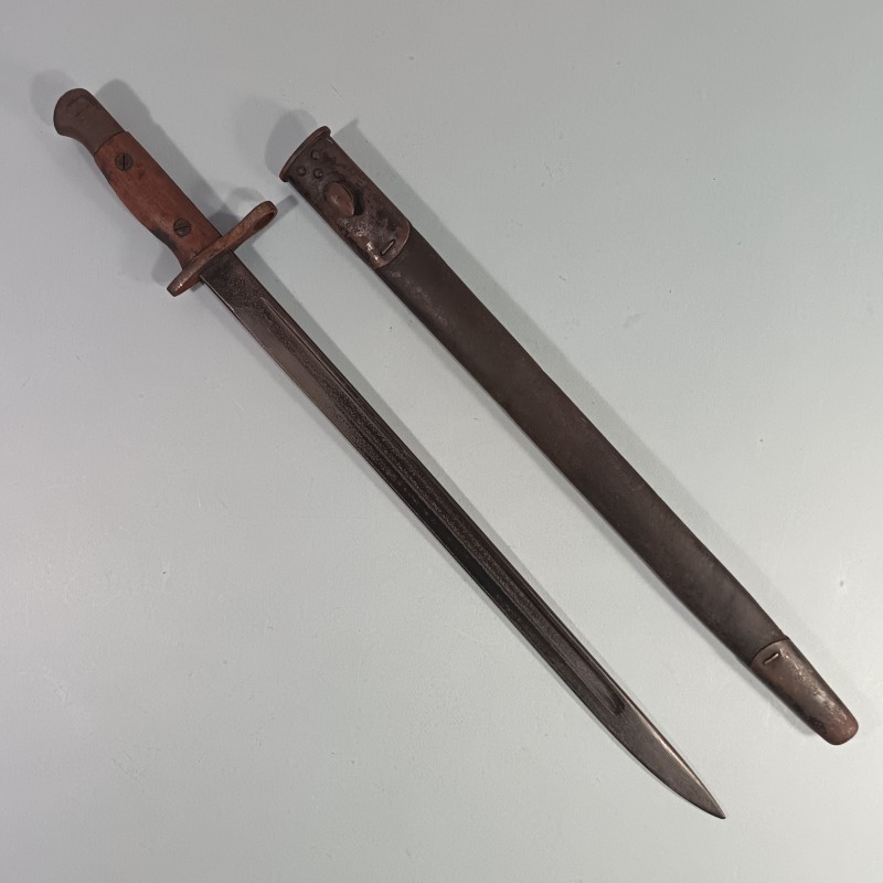 BAIONNETTE US REMINGTON MODELE 1913 DATEE 1916 CURIOSITE PLAQUETTES BOIS NON RAINUREES
