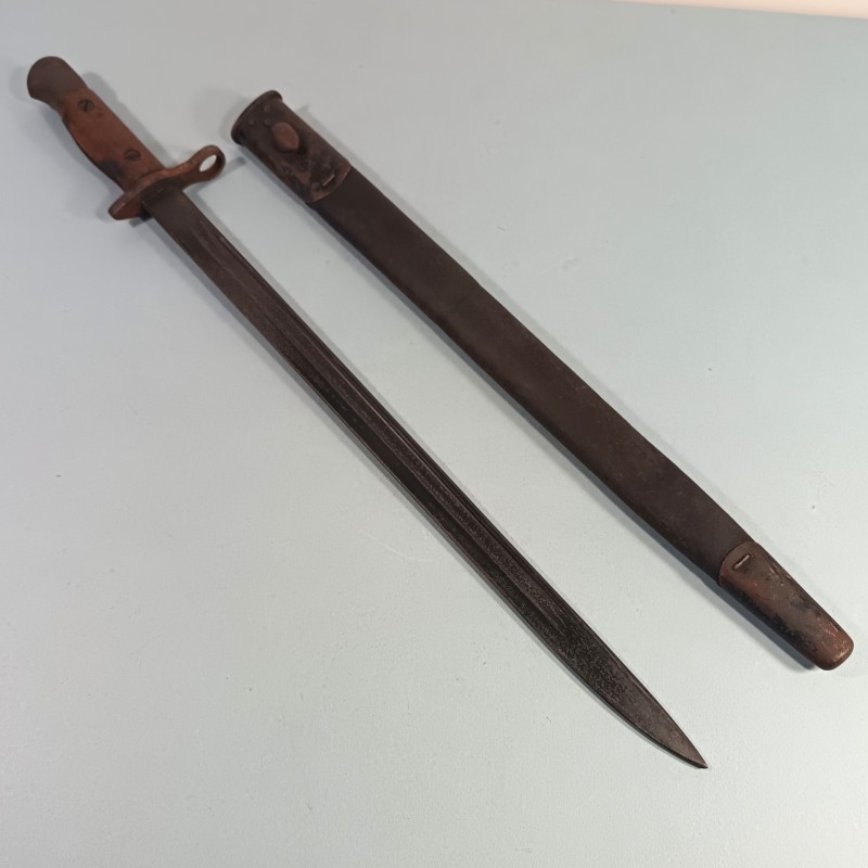 BAIONNETTE US REMINGTON MODELE 1913 DATEE 1916 CURIOSITE PLAQUETTES BOIS NON RAINUREES