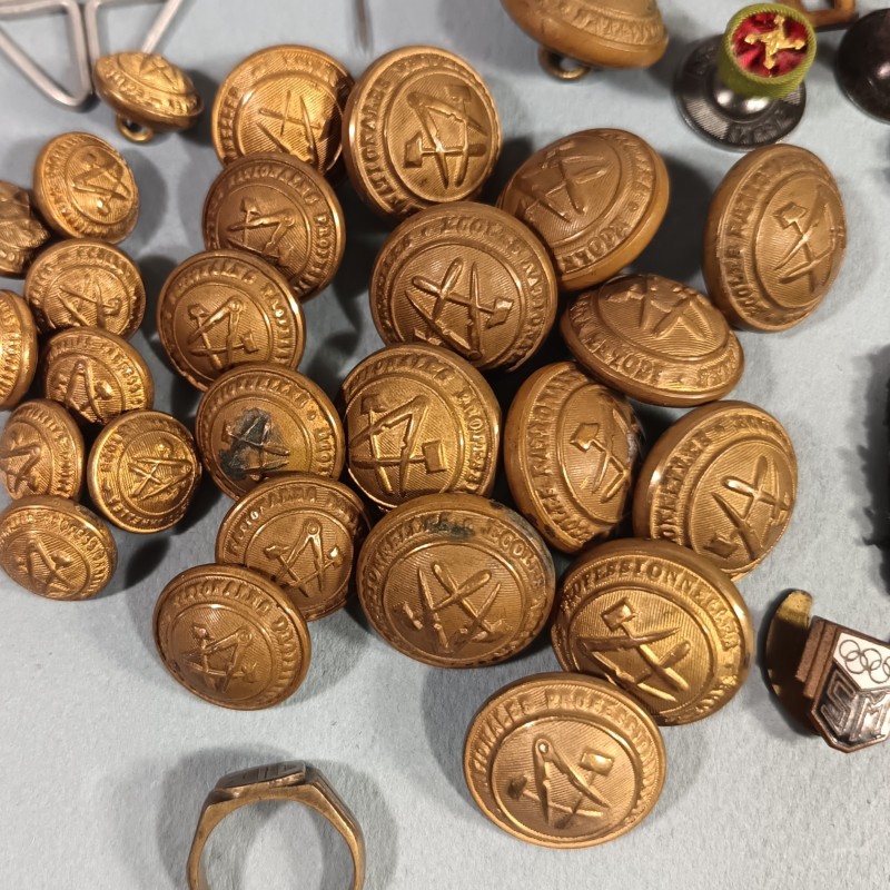 ENSEMBLE LOT ECOLES NATIONALES PROFESSIONNELS BOUTONS PATTES DE COL INSIGNES BOUTONNIERES ROSETTES 1880 1960