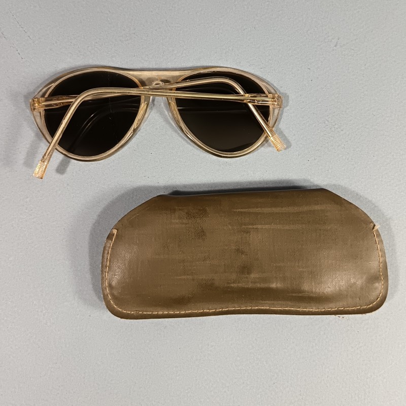 LUNETTES DE SOLEIL REGLEMENTAIRE US ARMY FABRICATION MARQUEE C.P.C. US 1945 MONTURE EN CELLULOIDE VERRES VERTS