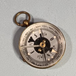 BOUSSOLE POUR OFFICIER BELLE FABRICATION ANCIENNE 1940 1950 BON ETAT DE FONCTIONNEMENT COMPAS