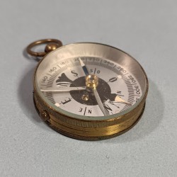 BOUSSOLE POUR OFFICIER BELLE FABRICATION ANCIENNE 1940 1950 BON ETAT DE FONCTIONNEMENT COMPAS