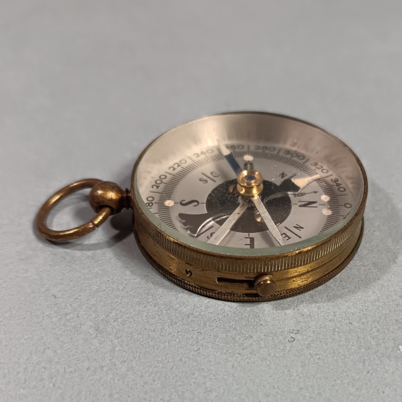 BOUSSOLE POUR OFFICIER BELLE FABRICATION ANCIENNE 1940 1950 BON ETAT DE FONCTIONNEMENT COMPAS