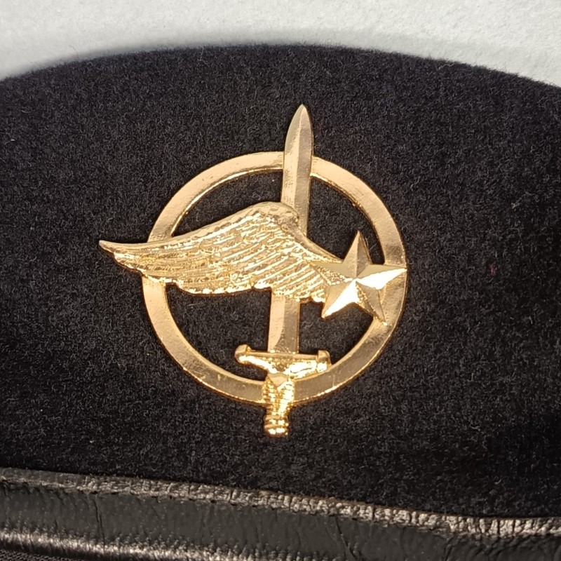 BERET NOIR DES COMMANDOS PARACHUTISTES DE L'AIR FABRICATION PEDARRE & CIE TAILLE 56