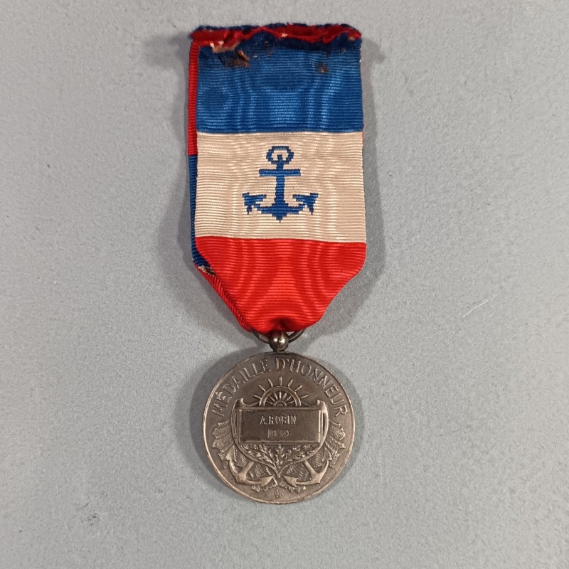 FRANCE MEDAILLE DE LA MARINE MARCHANDE CLASSE ARGENT ATTRIBUEE EN 1939 MEDAILLE D'HONNEUR