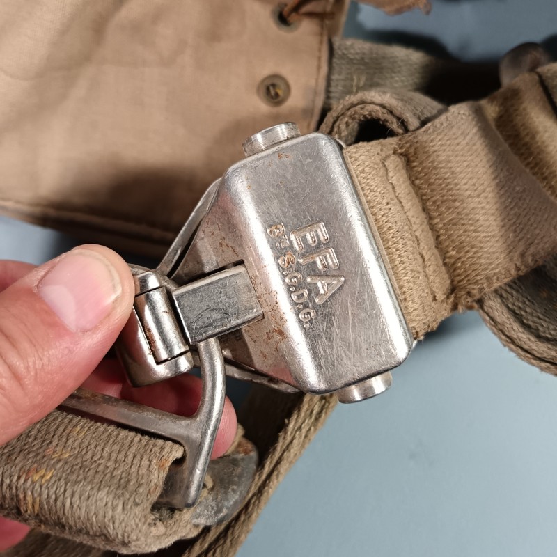 FRANCE HARNAIS DE PARACHUTE DE PILOTE AERONAUTIQUE MILITAIRE EFA MODELE A IDENTIFIER