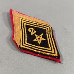 INSIGNES TISSU LOSANGE MODELE 1945 DE SERGENT DU 2 ème REGIMENT DE SPAHIS MAROCAINS