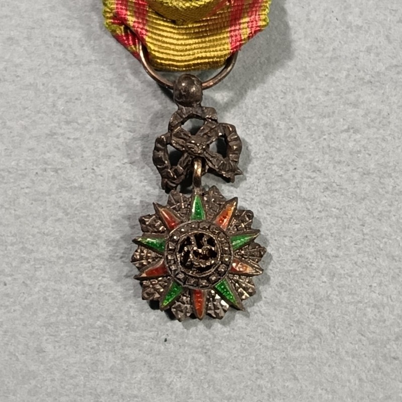 TUNISIE REDUCTION DE LA MEDAILLE D'OFFICIER DE L'ORDRE TUNISIEN DU NICHAN IFTIKHAR MUHAMMAD EL HADI 1902-1906