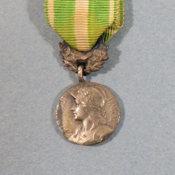 FRANCE REDUCTION DE LA MEDAILLE COMMEMORATIVE DES ACTION AU MAROC GUERRE DU RIF