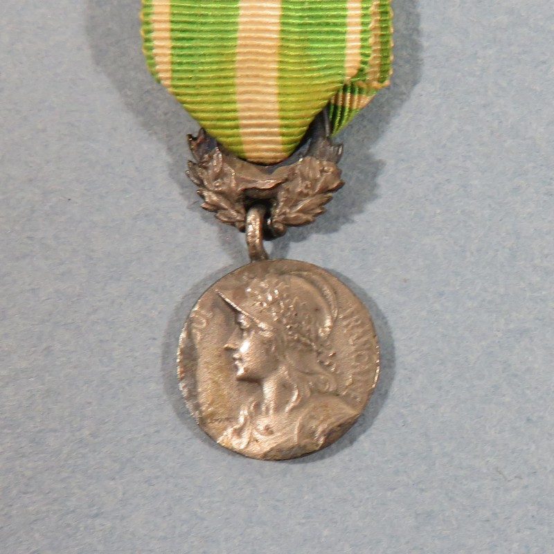 FRANCE REDUCTION DE LA MEDAILLE COMMEMORATIVE DES ACTION AU MAROC GUERRE DU RIF