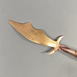 ARTISANAT DE TRANCHEE COUPE PAPIER SOUVENIR DE VERDUN AVEC UNE BALLE DE MAUSER DATEE 1915