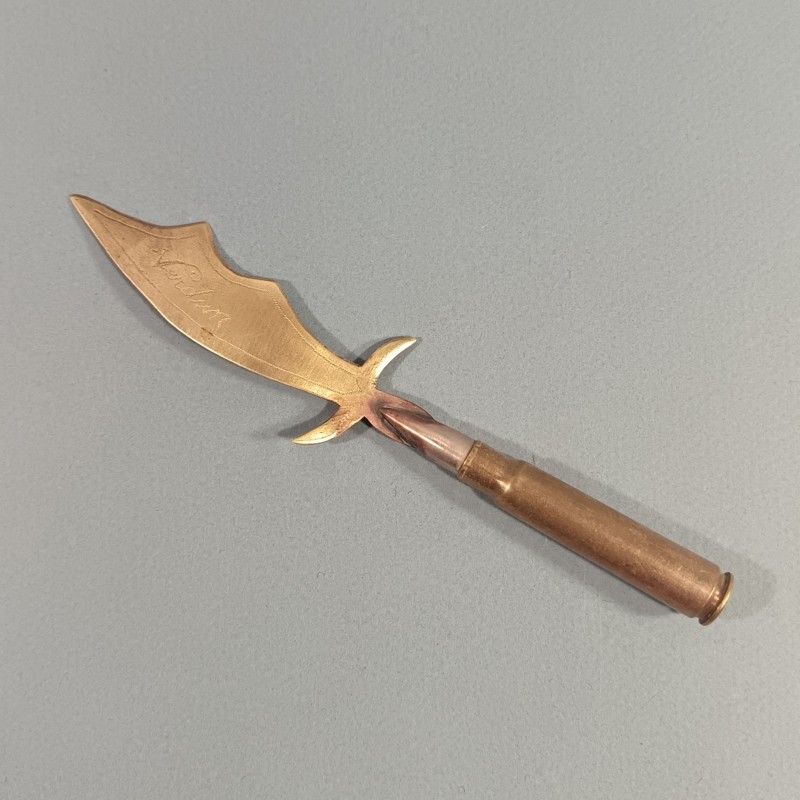 ARTISANAT DE TRANCHEE COUPE PAPIER SOUVENIR DE VERDUN AVEC UNE BALLE DE MAUSER DATEE 1915