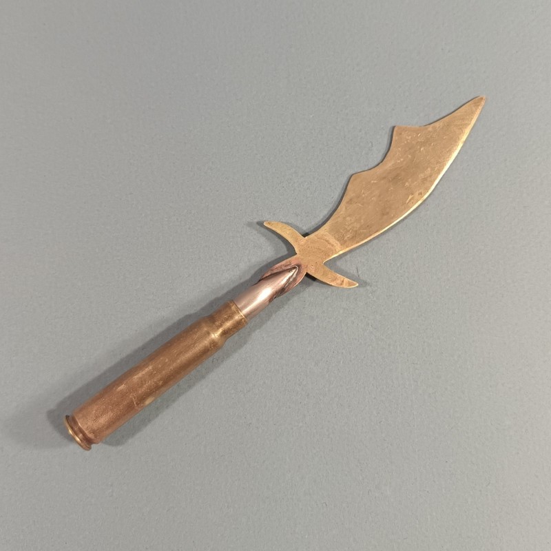 ARTISANAT DE TRANCHEE COUPE PAPIER SOUVENIR DE VERDUN AVEC UNE BALLE DE MAUSER DATEE 1915