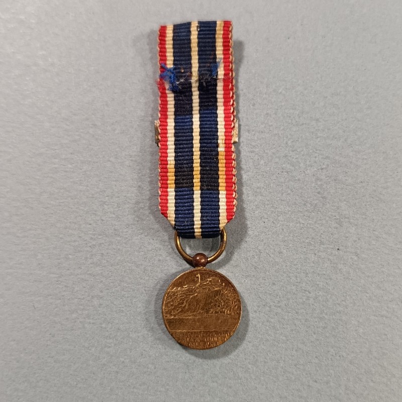 FRANCE REDUCTION DE LA MEDAILLE DE LA RHENANIE RUHR ET TYROL BARRETTE ALLEMAGNE