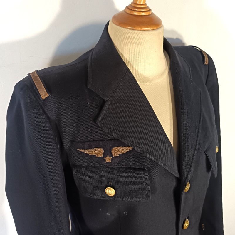 ENSEMBLE DE 2 VESTES D'UNIFORME AVIATION DU PILOTE POUGET ARMEE DE L'AIRE 1940 - 1950