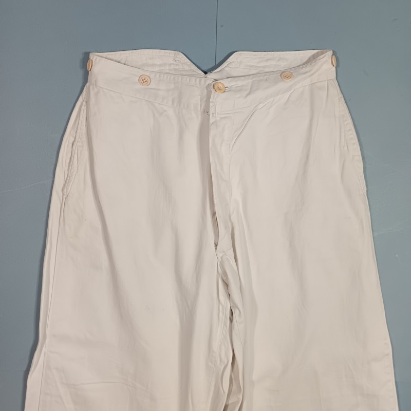 TENUE BLANCHE VESTE ET PANTALON EN COTON FIN MODELE ANCIEN UNIFORME DE TRAVAIL BOUTONS SAPEURS POMPIERS