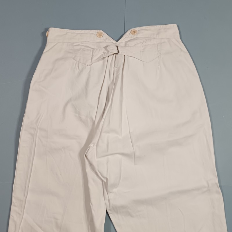 TENUE BLANCHE VESTE ET PANTALON EN COTON FIN MODELE ANCIEN UNIFORME DE TRAVAIL BOUTONS SAPEURS POMPIERS