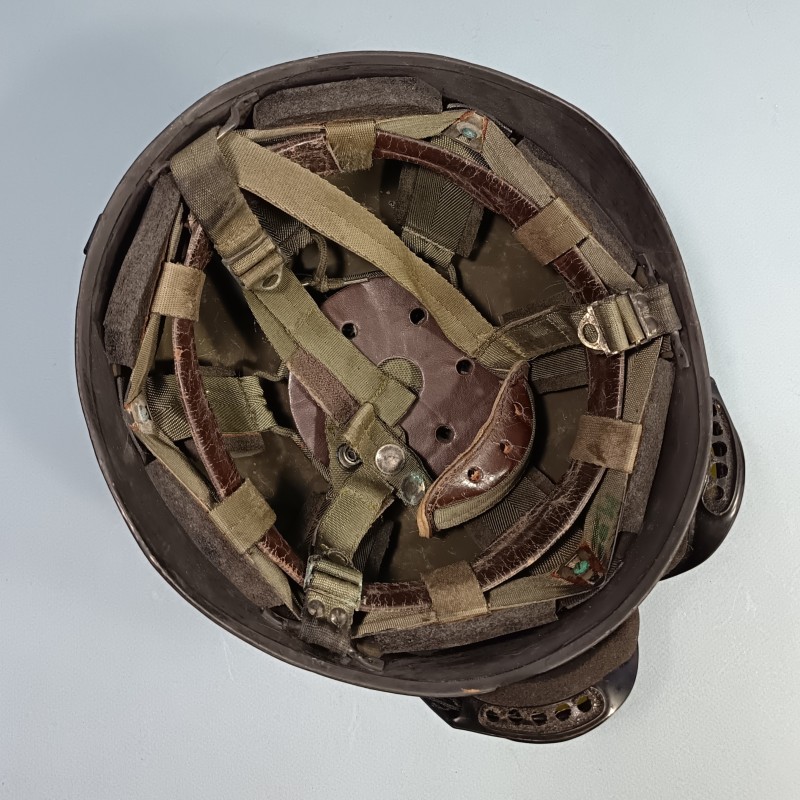 CASQUE F1 ARMEE FRANCAISE PEINTURE NOIRE ET COUVRE CASQUE CAMOUFLE LUNETTE BOLLE