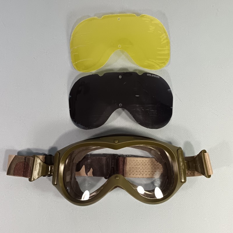 LUNETTES ARMEE FRANCAISE OPEX OPERATIONS EXTERIEURS MARQUE R & P LUNETTES + RECHANGES DE VERRES + HOUSSE