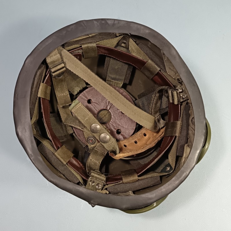 CASQUE F1 ARMEE FRANCAISE CAMOUFLE AVEC LA CAPUCHE DU SATIN 300 LUNETTE BOLLE