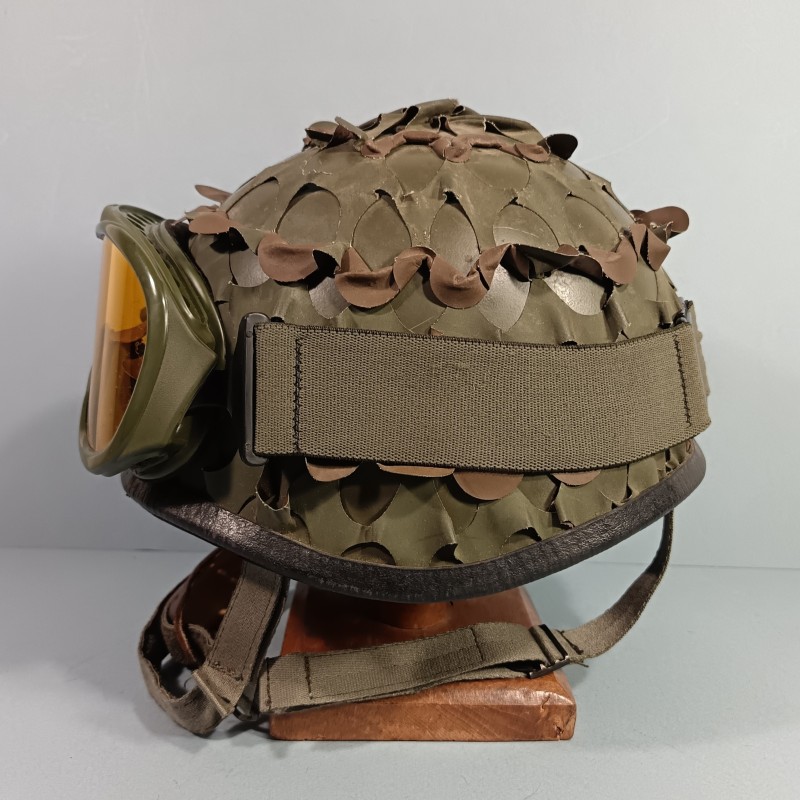 CASQUE F1 ARMEE FRANCAISE CAMOUFLE AVEC LA SALADE REGLEMENTAIRE + LUNETTE BOLLE