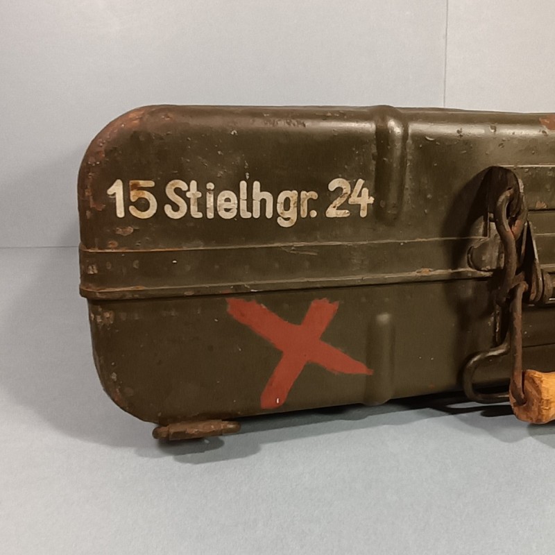 CAISSE ALLEMANDE DE TRANSPORT DE 15 GRENADES A MANCHES STIELHGRENADEN MODELE 1924 DATEE 1940